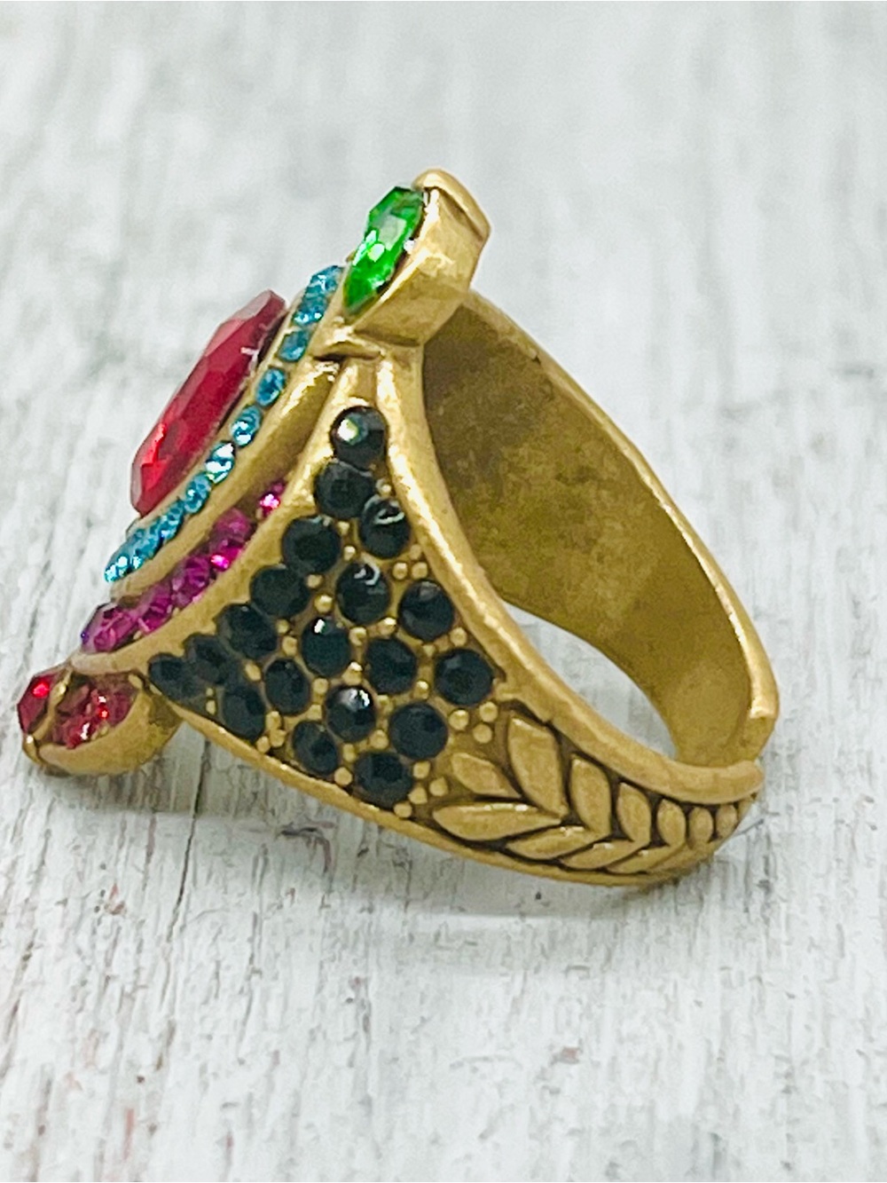 371. 1920s Revival Art Deco Antique Gold Tone Crystal Ring - Sz 8 Adjustable - Picture 7 of 9